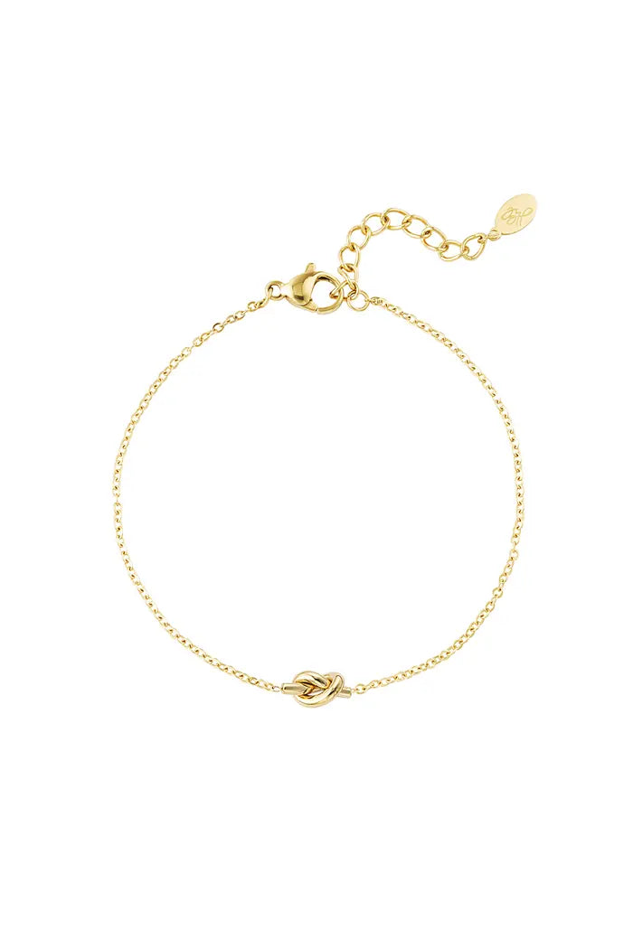 Armband met geknoopte bedel