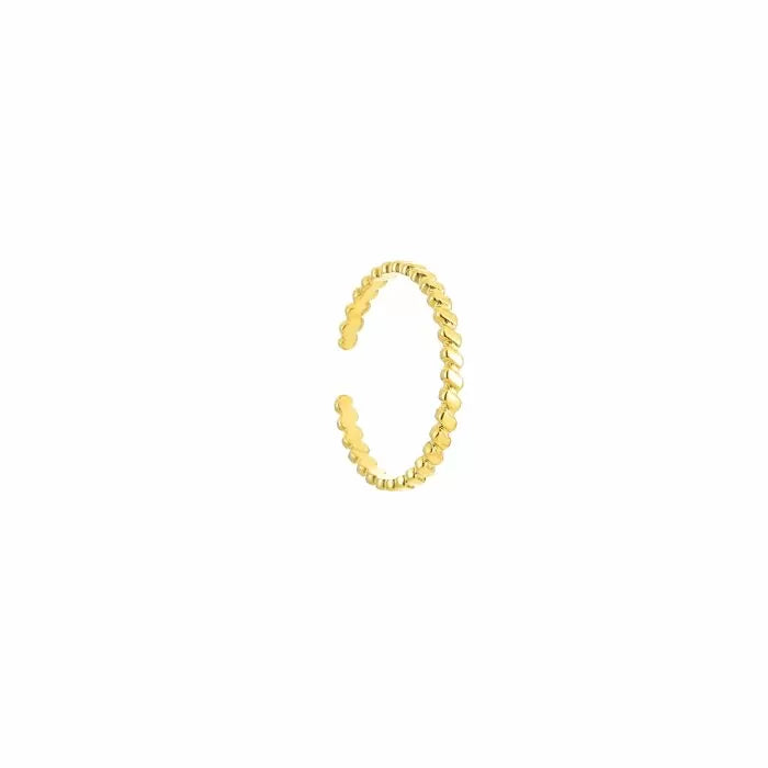 Twisted ring