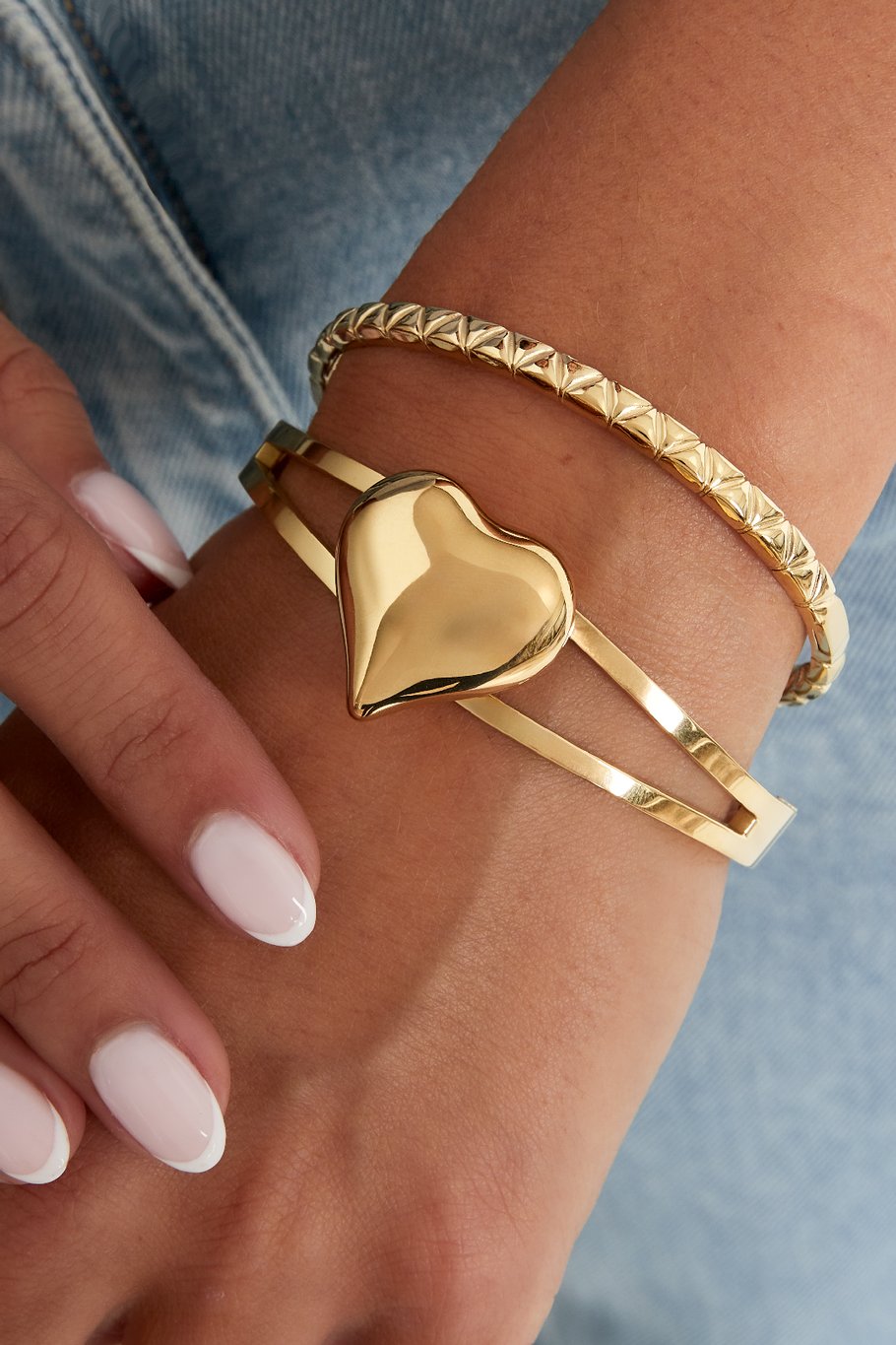 Bangle met studs