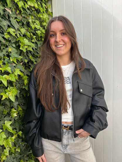 Ambika leather look bomberjack - zwart