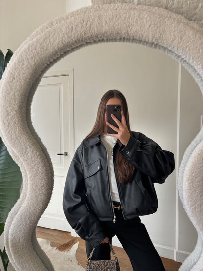 Ambika leather look bomberjack - zwart