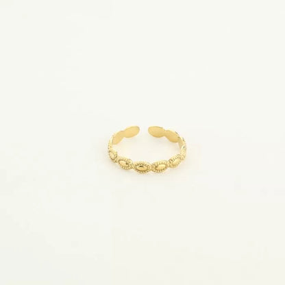 Ring golden leaf